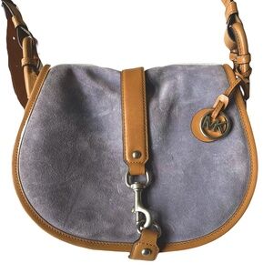 Michael Kors Jamie Suede Crossbody Messenger Bag Lilac. Absolutely BEAUTIFUL!